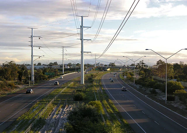 640px Roe Highway Thornlie Southward SMC